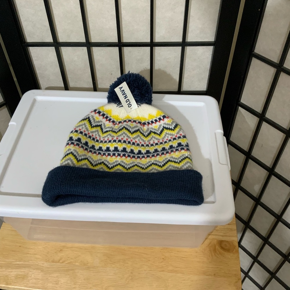 NWT Old Navy Chevron Kids Hat